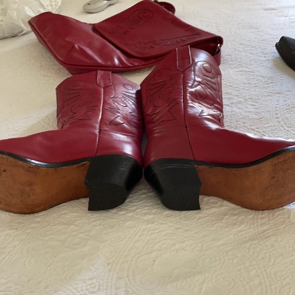 Leather boots and purse set - Picture 12 of 15